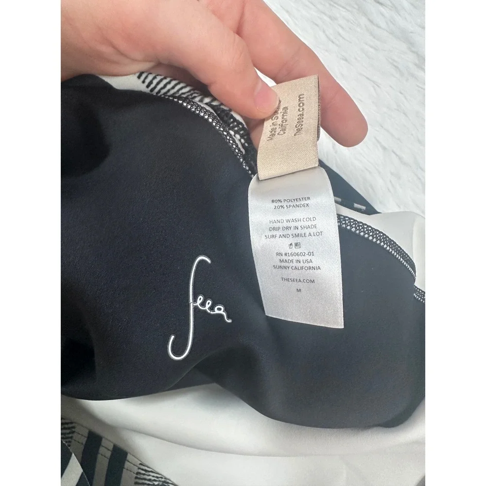 Seea Womens Medium Lido One Piece Swimsuit Black White Striped Surf Suit‎ USA